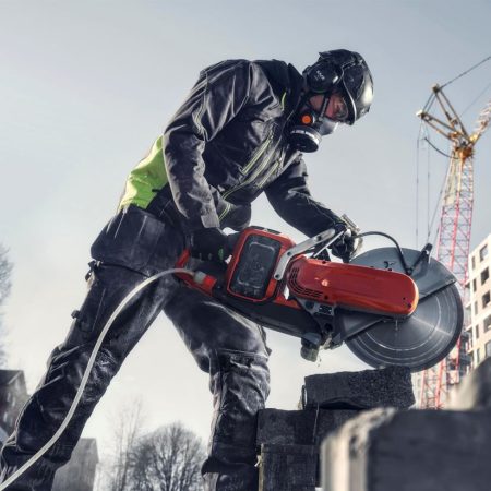 News: K 1 PACE full-sized battery powered concrete cutter